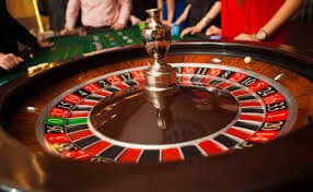 Ilustrasi keamanan digital dalam penggunaan akun slotvipgg untuk layanan hiburan sports dan casino